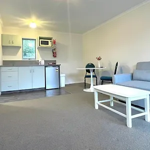 https://alcala-motor-lodge.top-hotels-christchurch.com